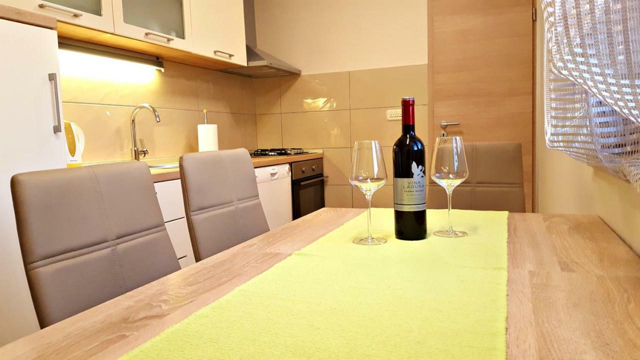 Apartment Tara Pula Dış mekan fotoğraf